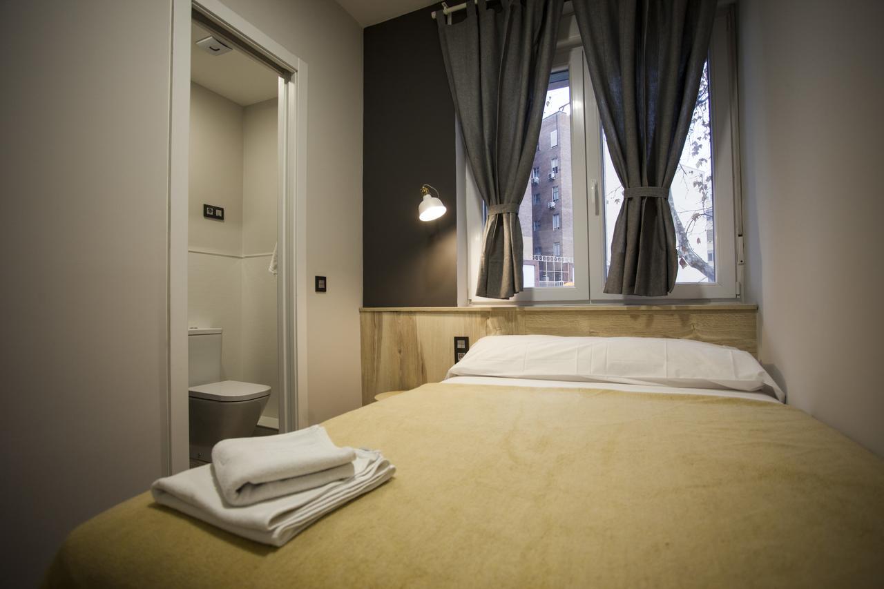 Economy Double Room,537376590:JPEG